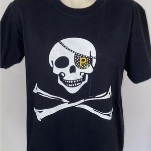 *CUSTOMIZED PIRATES T-SHIRT W/CRYSTALS